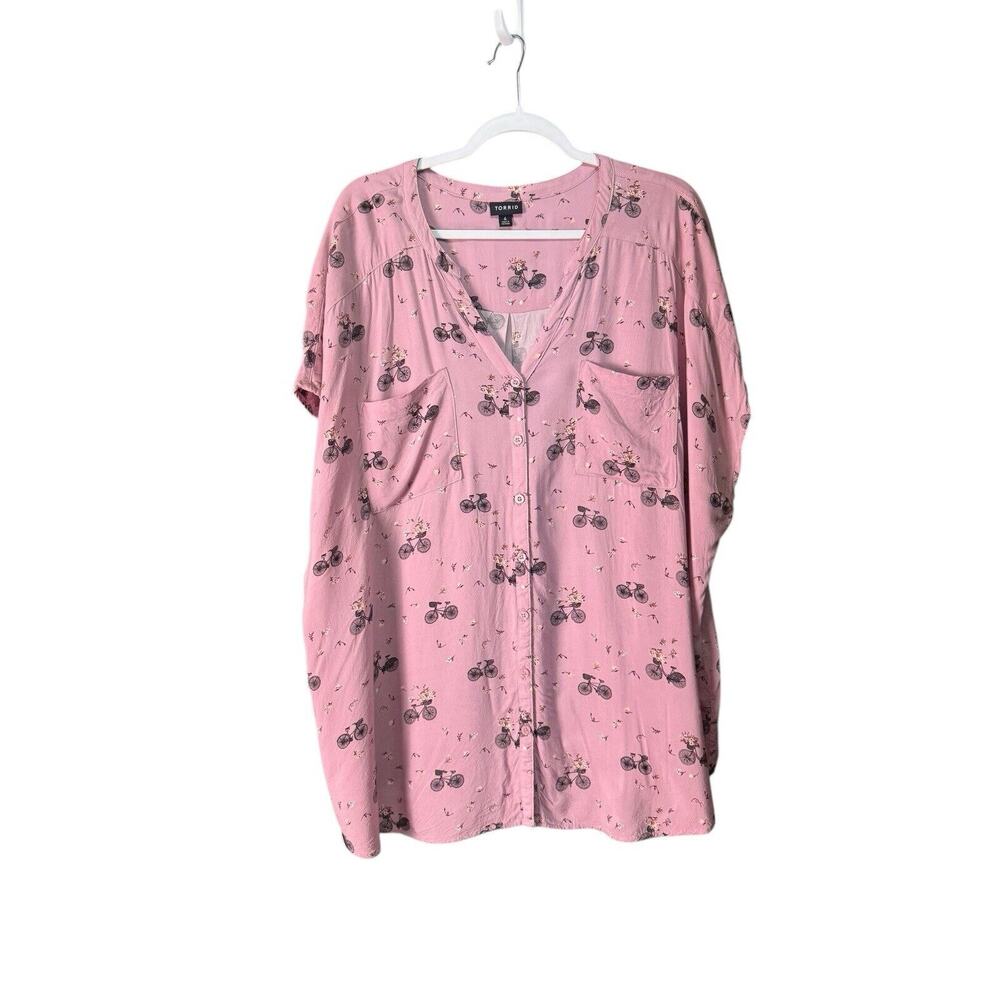 Torrid Womens Size 4 Lavender Pink Bicycle Print Challis Dolman Button Up Shirt - Picture 4 of 9